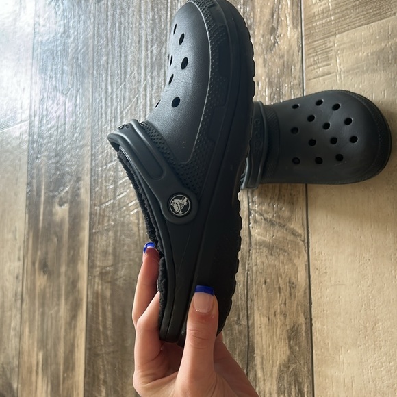 Black Fuzzy Crocs - Picture 3 of 3